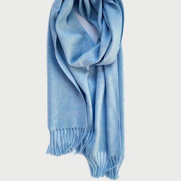 NWT Light Ice Blue Cashmere Scarf Foulard Pashmina fringe wrap w zipper dust bag - Picture 11 of 15